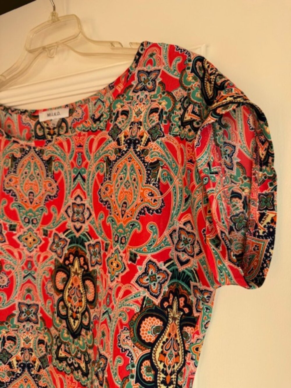 Round neck blouse with pattern - Picture 3 of 6